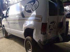 2014 FORD E250 CARGO VAN, WHITE, 5.4L, 2WD, AT.   F25201